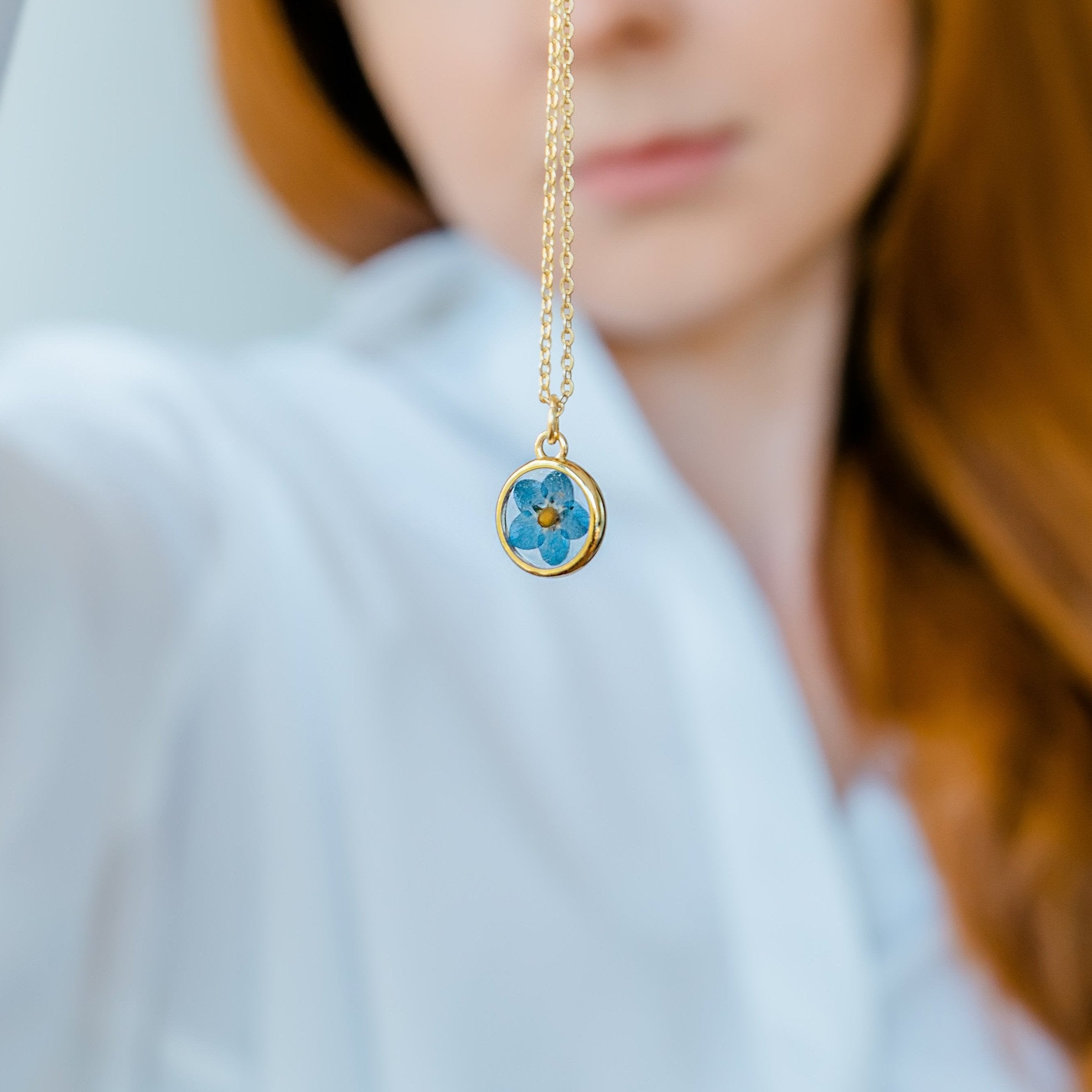 Forget Me Not Flower - Circle Necklace